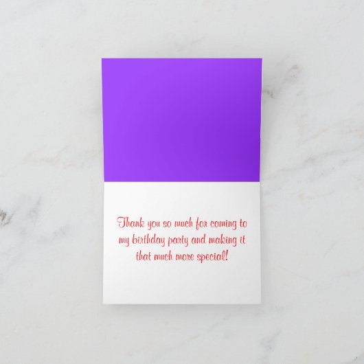 紫色のつや消しのバニラさくらんぼのカップケーキは感謝していしています サンキューカード (内部)