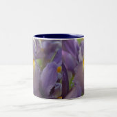 紫色のアイリスの花フォトアートコーヒーマグ ツートーンマグカップ (中央)