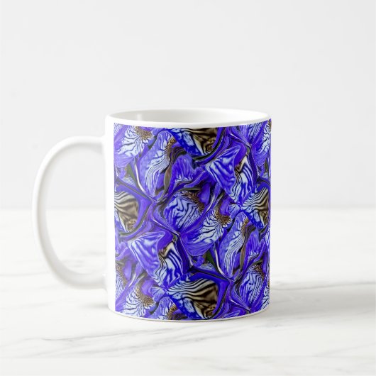 紫色のアイリスの花/傾斜/タイル/ コーヒーマグカップ (左)