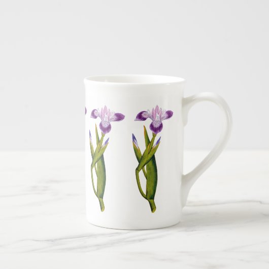 紫色のアイリス植物の骨灰磁器のマグ ボーンチャイナマグカップ (右)