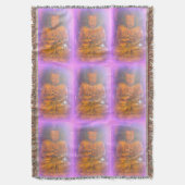 紫色のオーラ仏の毛布 スローブランケット (正面縦)