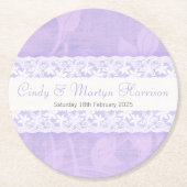 紫色のカスタムウェディング紙コースターに白いレース ラウンドペーパーコースター (正面)