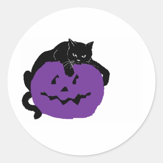 紫色のカボチャの上の黒猫 ラウンドシール (正面)