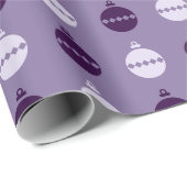 紫色のクリスマスツリーボールシームレスパターン ラッピングペーパー (ロールコーナー)