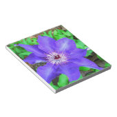 紫色のクレマチス花 ノートパッド (アングル)