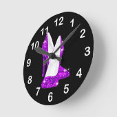 紫色のグリッターのハイヒールはStilletoに蹄鉄を打ちます ラウンド壁時計 (傾斜)