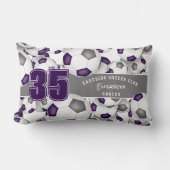 紫色のグレーチームカラーサッカーボールの多く ランバークッション (正面)