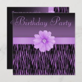 紫色のシマウマのストライプのきらきら光るな花の誕生会 招待状 (正面/裏面)
