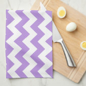 紫色のジグザグ、紫のシェブロン、あなたの名前 キッチンタオル (四つ折り)