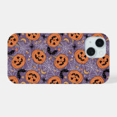 紫色のジャック・O・ランタンのハロウィンパターン iPhone 15ケース (裏面横)