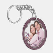 紫色のスクラップブックの装飾的でカスタムな写真 キーホルダー (正面左)