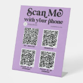紫色のタイポグラフィQRコードをスキャン可能 台座サイン (正面)