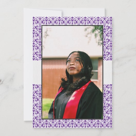 紫色のダマスクのパターン写真卒業 招待状 (裏面)