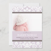 紫色のダマスク織のベビー%PIPE%の誕生の発表 案内状 (正面)