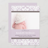 紫色のダマスク織のベビー%PIPE%の誕生の発表 案内状 (正面/裏面)