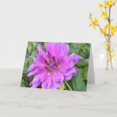 紫色のダリアを持つノートカード カード (黄色い花)