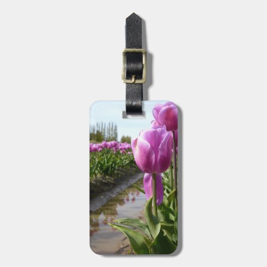 紫色のチューリップの分野及び反射 ラゲッジタグ (正面縦)