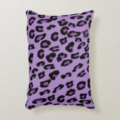 紫色のチータのプリントパターン汚点 アクセントクッション (正面(垂直))
