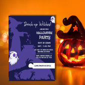 紫色のハロウィンパーティーで魔女の鍋と不気味な手 招待状