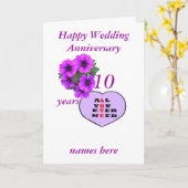 紫色のハートと花記念日に名前を付け、 カード (黄色い花)