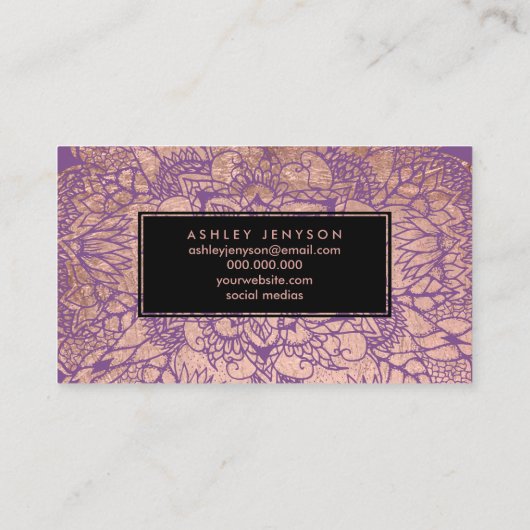 紫色のバラの金ゴールドのbohoの曼荼羅の毛のタイポグラフィ 名刺 (裏面)