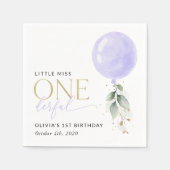 紫色のバルーン、緑、葉、最初の誕生日 スタンダードカクテルナプキン (正面)