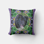 紫色のパスクの花のフレーム独自の写真を作成 クッション (正面)