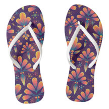 紫色のパターン（の模様が）あるサンダル