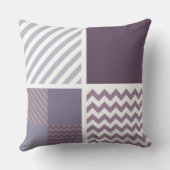 紫色のパターン クッション (裏面)