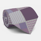 紫色のパターン ネクタイ (ロール)