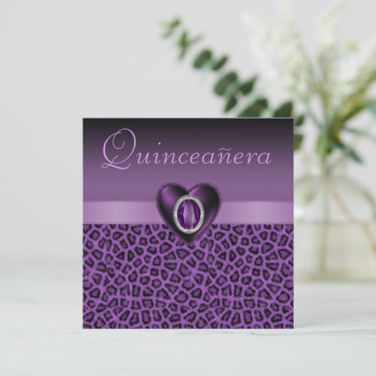 紫色のヒョウのプリント及びきらきら光るなハートキンセアニェラ 招待状 (スタンド正面)