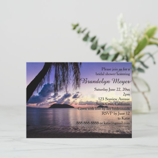 紫色のビーチの日没のブライダルシャワー招待状 招待状 (スタンド正面)