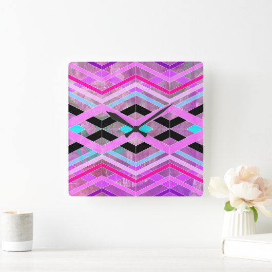 紫色のピンクとアクアジオメトリッククロッシングのストライプ スクエア壁時計 (ホーム)