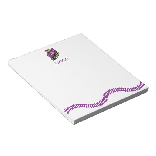 紫色のピンクのおもちゃ列車のパーソナライズされた子供の文房具 ノートパッド (アングル)