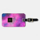 紫色のピンクの水彩画の（ばちゃばちゃ）跳ねるの金ゴールドのモノグラム ラゲッジタグ (正面横)