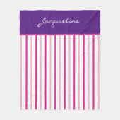 紫色のピンクの白ストライプ色の名前 フリースブランケット (正面)