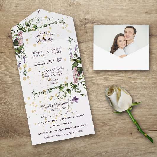 紫色のピンクの野生の花結婚のフローラ オールインワン招待状