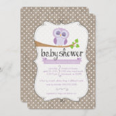 紫色のフクロウのバーラップはベビーシャワーの招待状に点を打ちます 招待状 (正面/裏面)