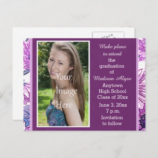 紫色のフローラ写真の卒業式を保存する日付カード 案内ポストカード (正面/裏面)