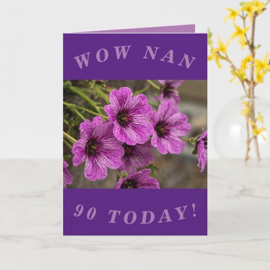 紫色のフローラ90番目の誕生日カード（Nan用） カード (黄色い花)