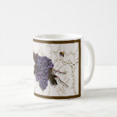 紫色のブドウとミツバチ コーヒーマグカップ (正面右)