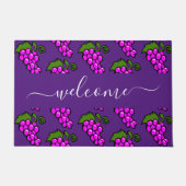 紫色のブドウのパターン – ようこそ ドアマット (正面)