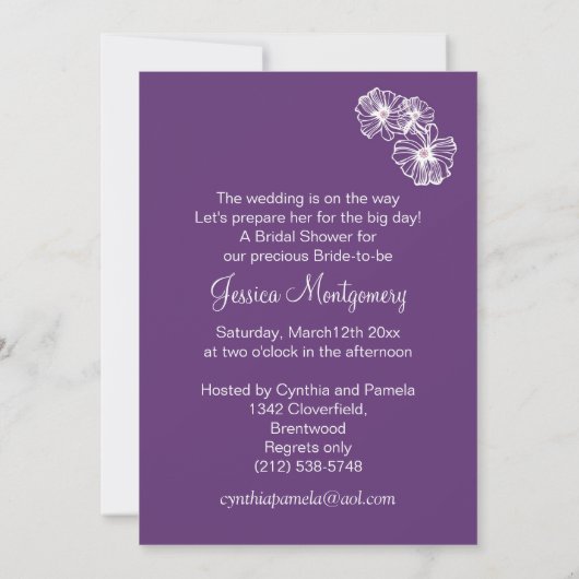 紫色のブライダルシャワーの招待の白い婚礼衣裳 招待状 (裏面)