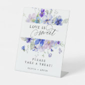 紫色のブルーネイビーレイダーヴィオラ愛は甘い好意である 台座サイン (正面)