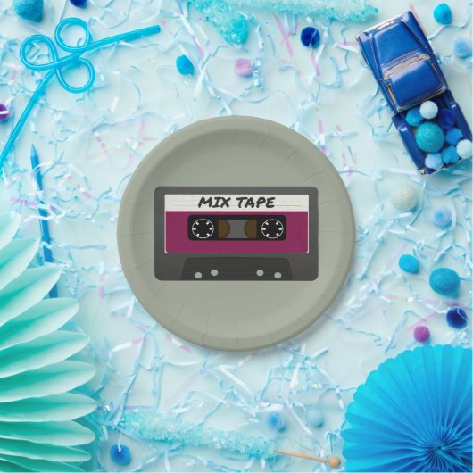 紫色のミックステープ- 80Sおよび90Sのレトロ刺激を受けた贈与 ペーパープレート (パーティー)