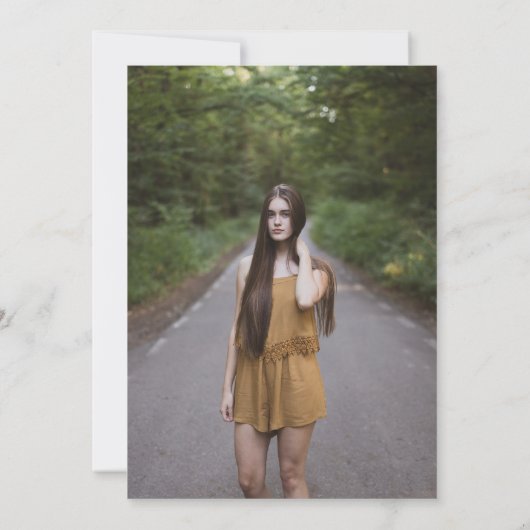 紫色のミニマル写真彼女はそれを卒業した 招待状 (裏面)