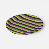 紫色のライムグリーンおよび黒のストライプ ペーパープレート (アングル)