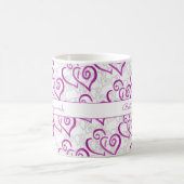 紫色のリンクされたハートアートワークカスタムのマグカップ コーヒーマグカップ (中央)