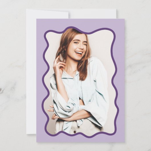 紫色のレトロな波形の写真のグラデーション 招待状 (裏面)