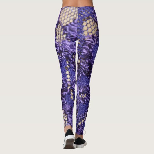 紫色のレースのランジェリーの一見 レギンス (裏面)